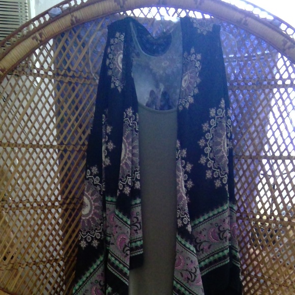 Charlie Paige Dress & Black and White Circles Vest - Picture 1 of 7
